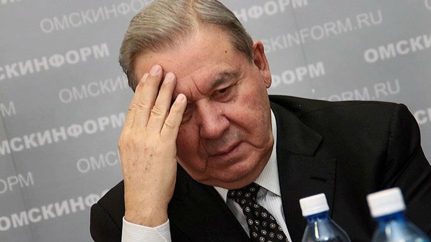 «Мы – быдловатый народ, ко всему безразлично относимся. Чехи – народ европейский, я соблазнял их историей». Экс-губернатор Полежаев о привлечении хоккеистов в «Авангард»